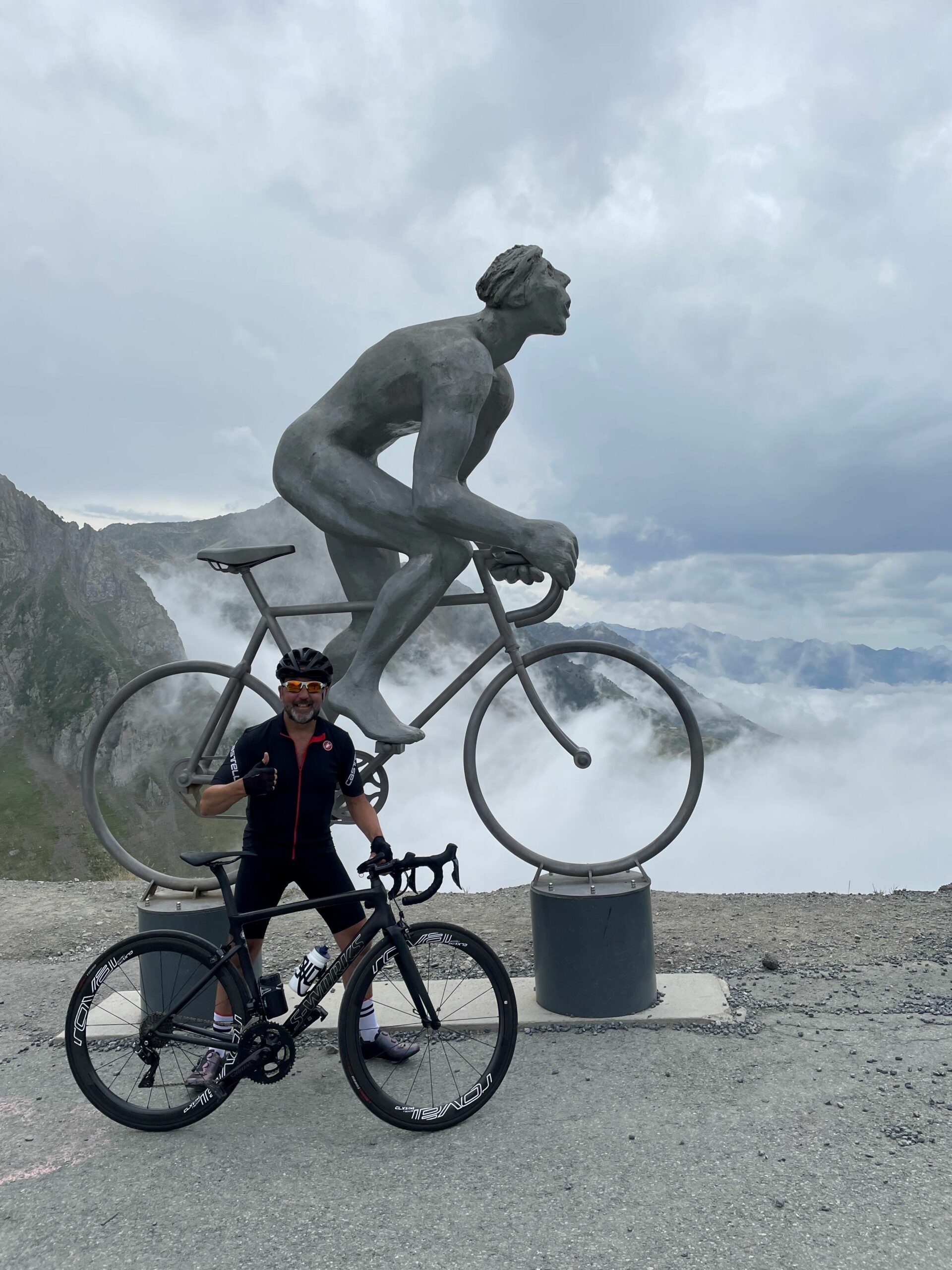 From Base to Summit: Cycling the Iconic Col du Tourmalet